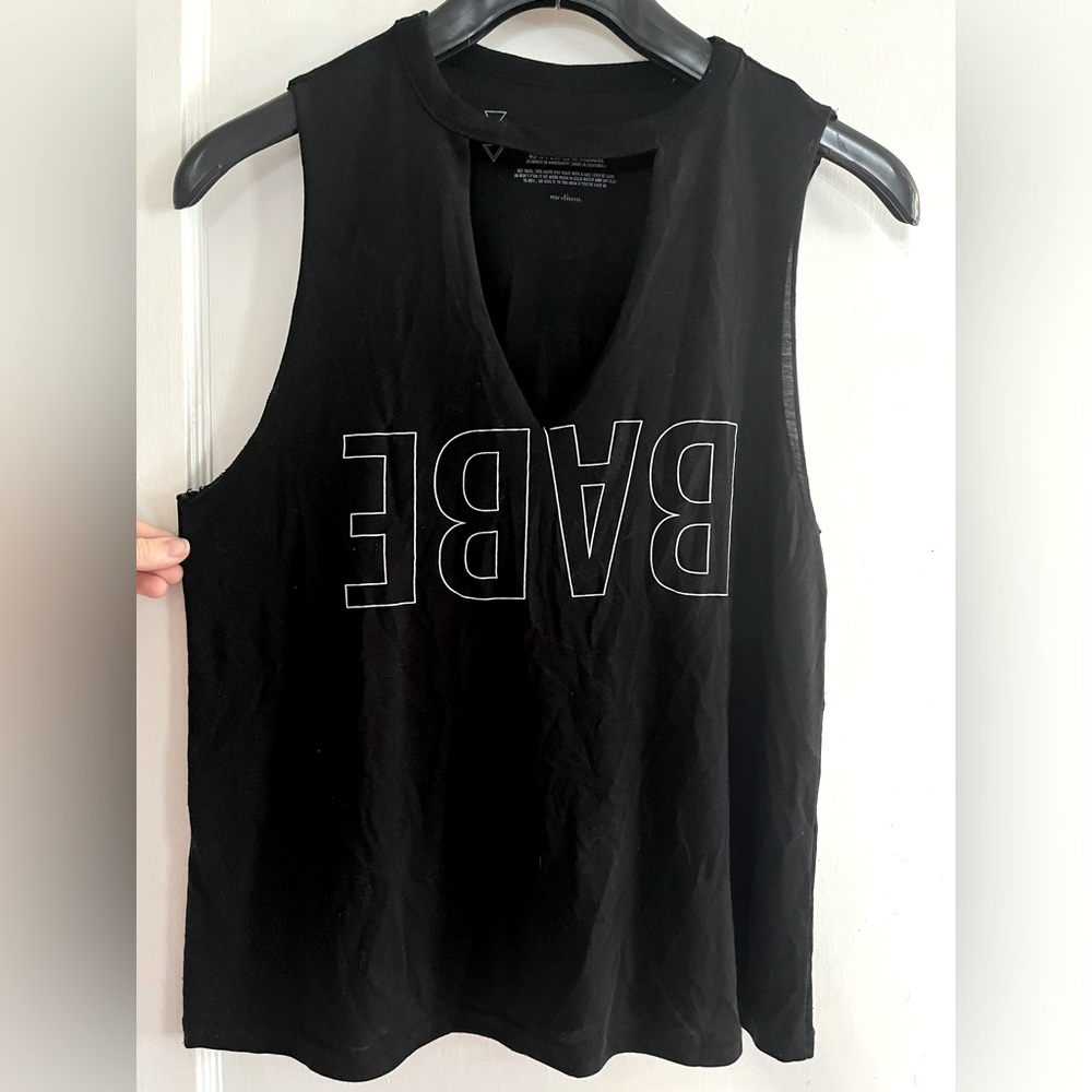 BABE cut off sleeve v-neck tank top